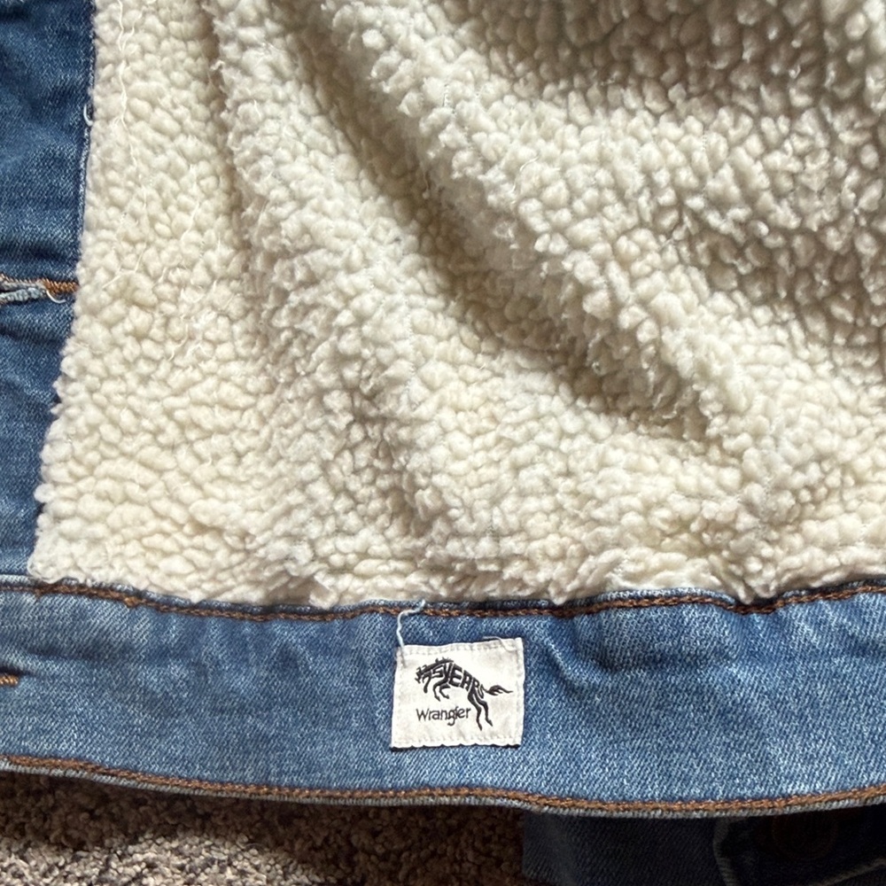 Wrangler Blue Denim Jacket with Fleece Hood - Picture 5 of 6